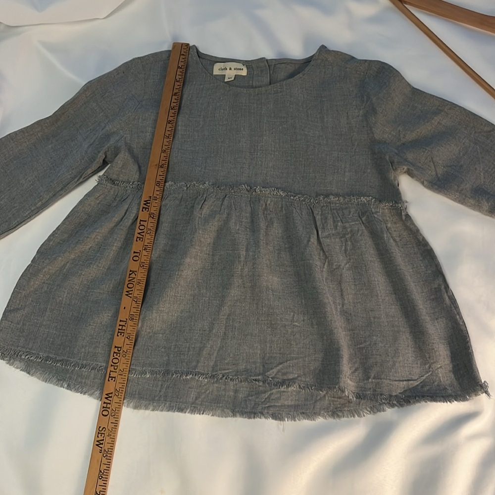Cloth & Stone Babydoll Gray Top - Picture 6 of 8
